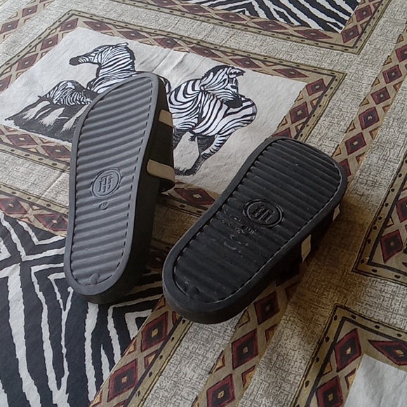 BLACK TOMMY HILFIGER SLIDES - Picture 5 of 6